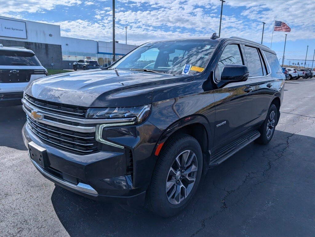 2023 Chevrolet Tahoe LT photo 3