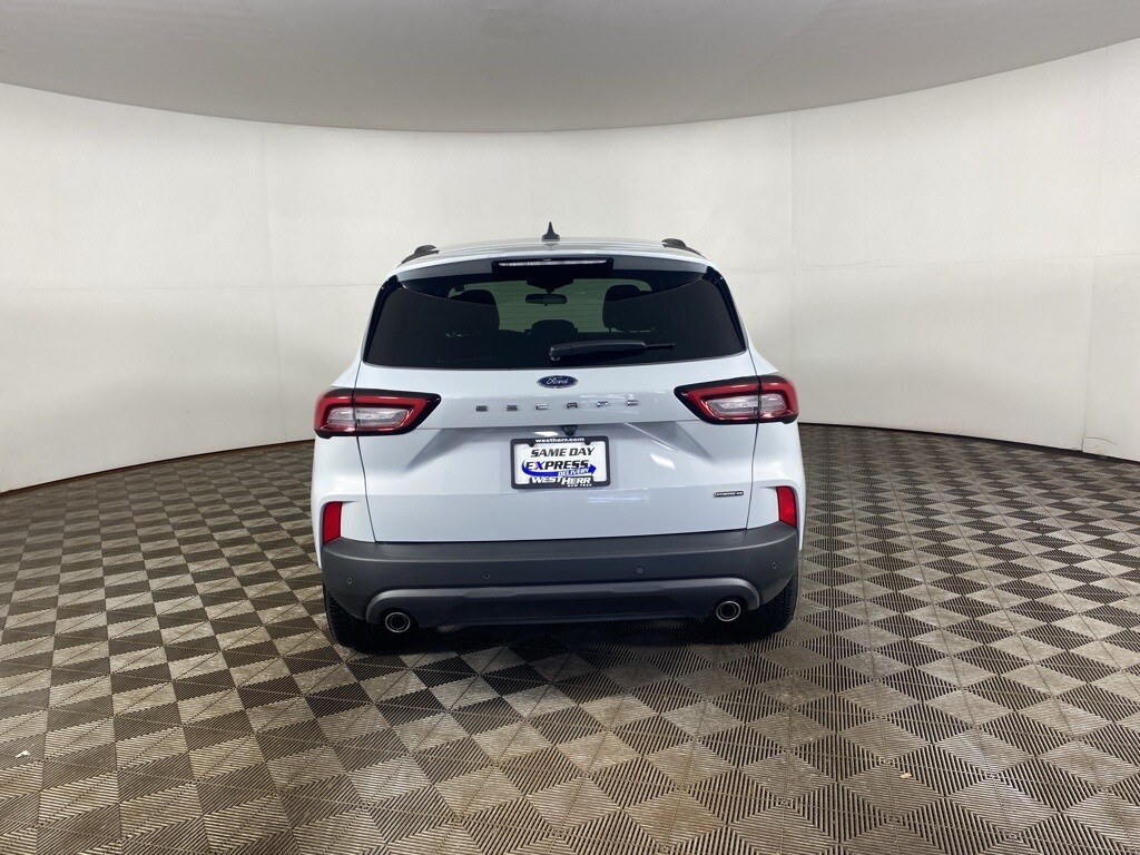 Used 2025 Ford Escape ST-Line Select SUV