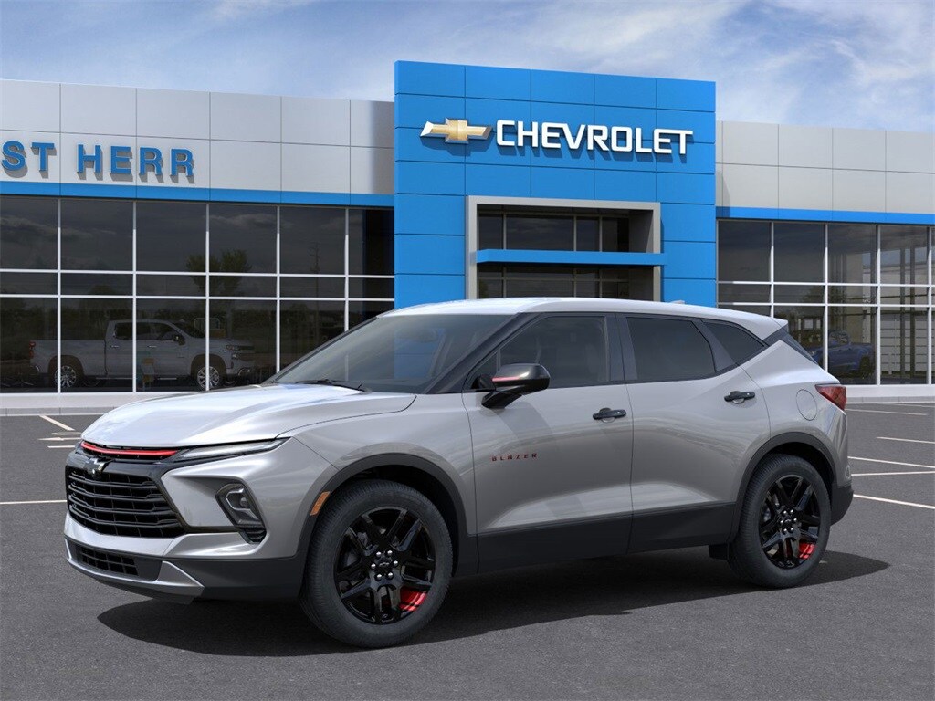 2025 Chevrolet Blazer 2LT photo 2
