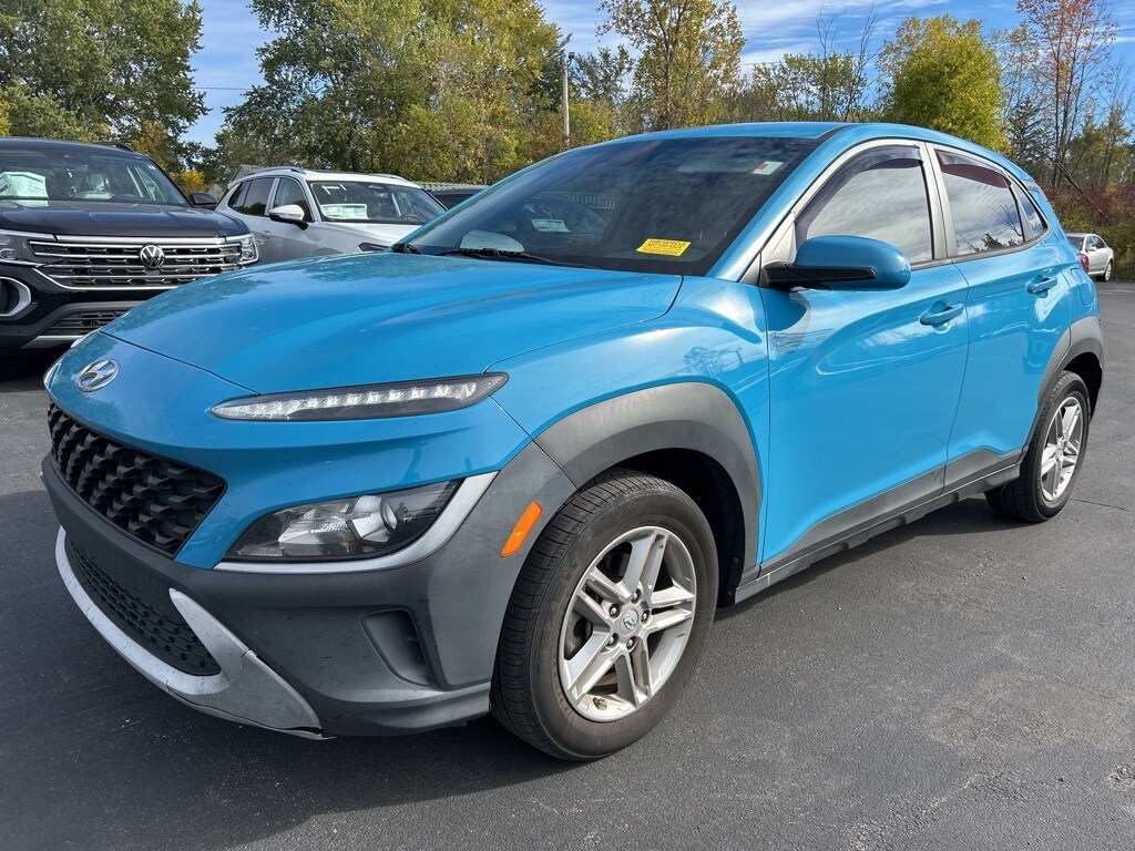 2022 Hyundai Kona SE photo 3