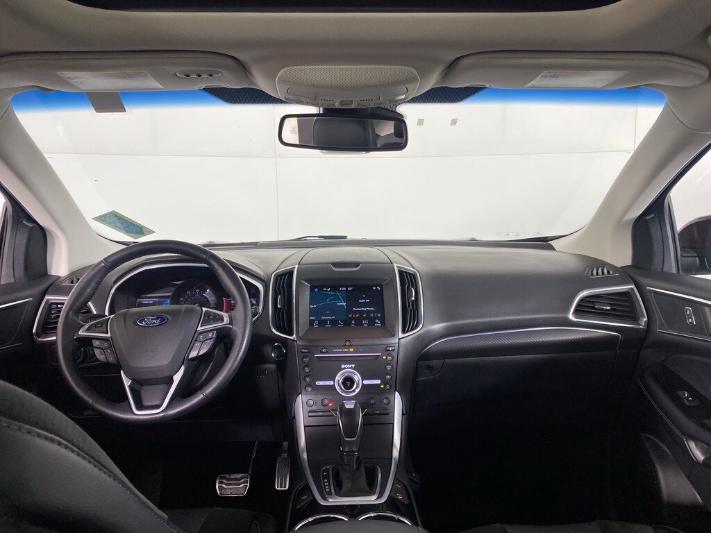 2018 Ford Edge Sport photo 2