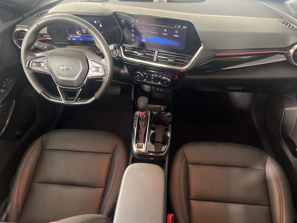 Used 2025 Chevrolet Trax 2RS SUV