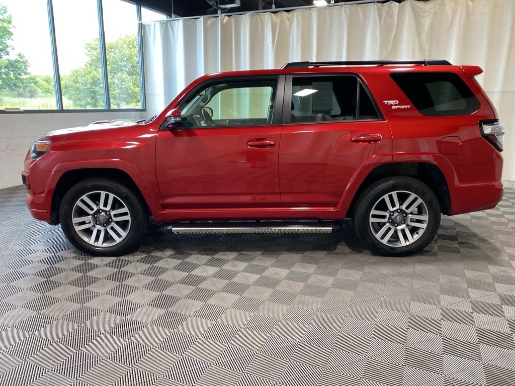 2023 Toyota 4Runner TRD Sport photo 3