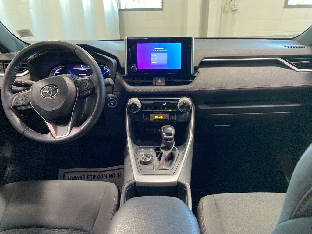 2023 Toyota RAV4 Prime SE photo 2