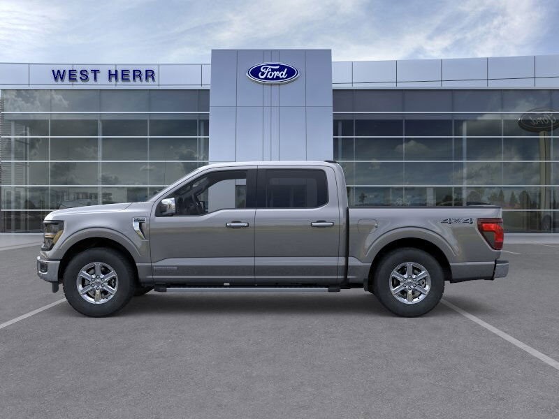 2025 Ford F-150 XLT photo 3