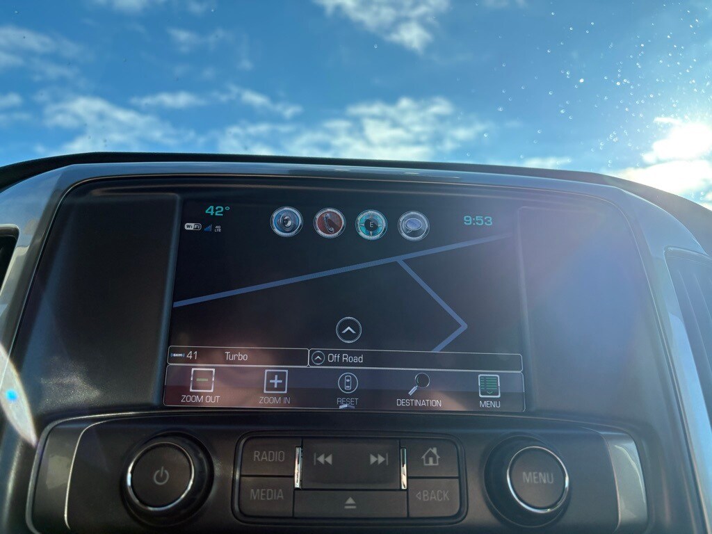 2018 Chevrolet Silverado 1500 LTZ photo 2