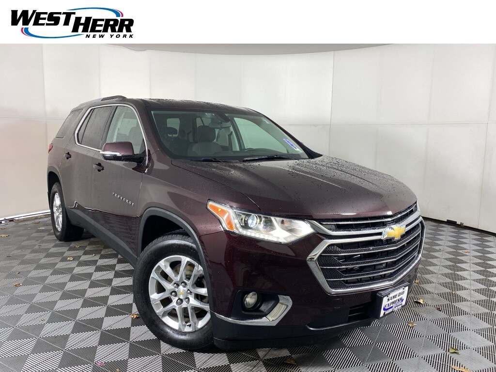 Used 2018 Chevrolet Traverse LT Cloth w/1LT SUV