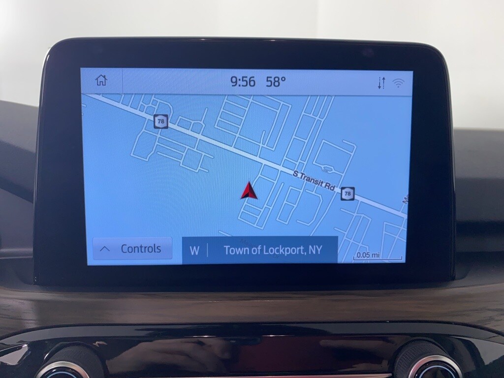 2020 Ford Escape Titanium photo 4