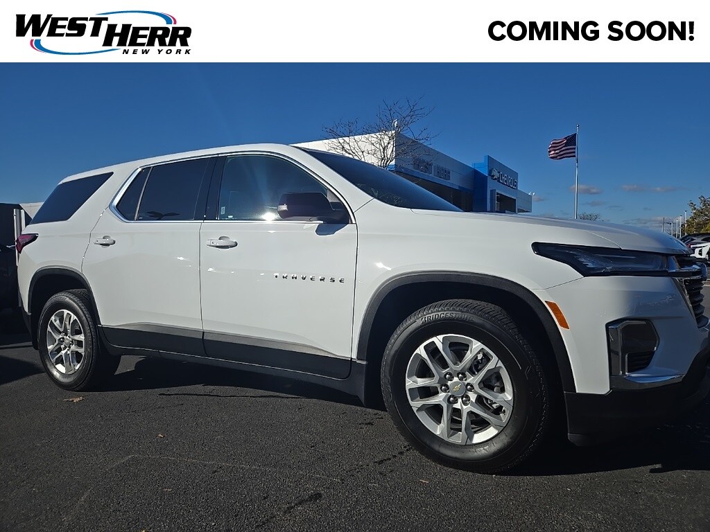 Used 2023 Chevrolet Traverse LS w/1LS SUV