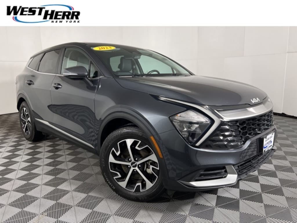 Used 2023 Kia Sportage EX SUV