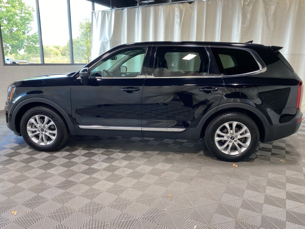 2020 Kia Telluride LX photo 4