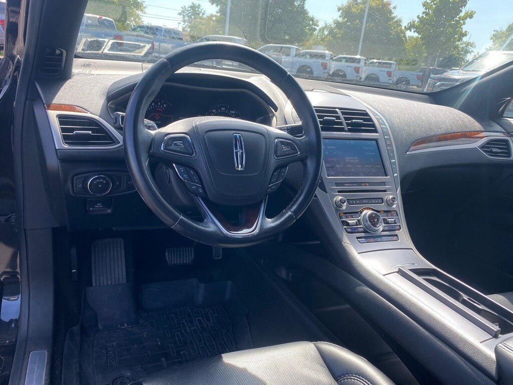 2019 Lincoln MKZ Reserve photo 3