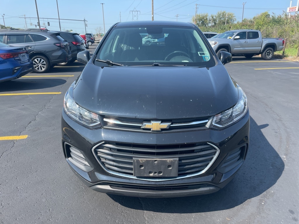 Used 2020 Chevrolet Trax LS with VIN KL7CJNSB8LB093037 for sale in Bowmansville, NY