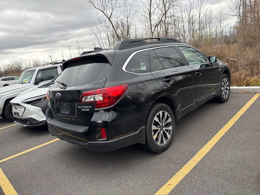 Used 2017 Subaru Outback 2.5i Limited with SUV