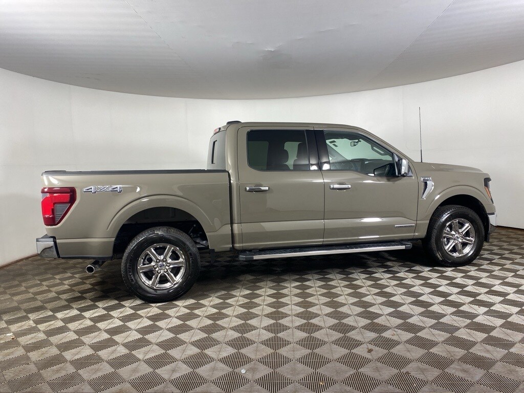 2025 Ford F-150 XLT photo 4
