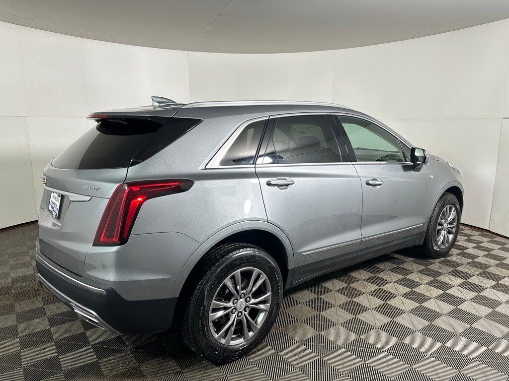 2023 Cadillac XT5 Premium Luxury photo 3