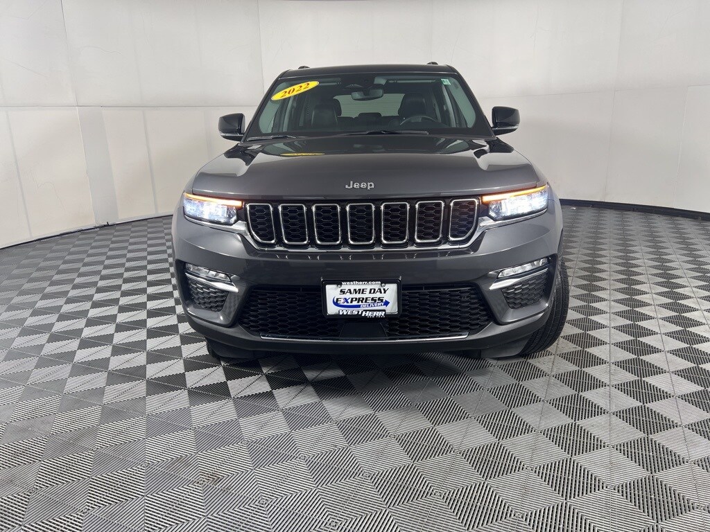 2022 Jeep Grand Cherokee Limited photo 2
