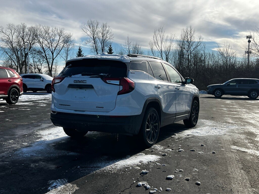 Used 2023 GMC Terrain SLE SUV