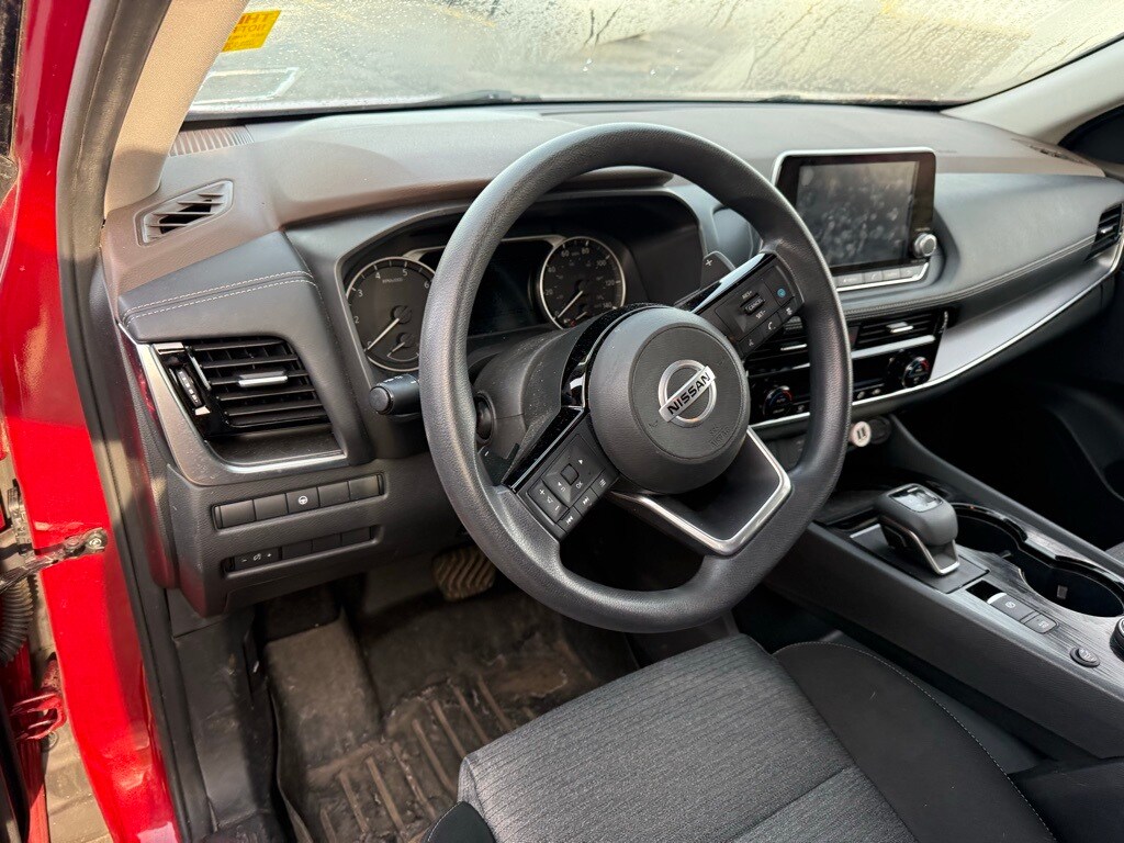 Used 2021 Nissan Rogue SV SUV