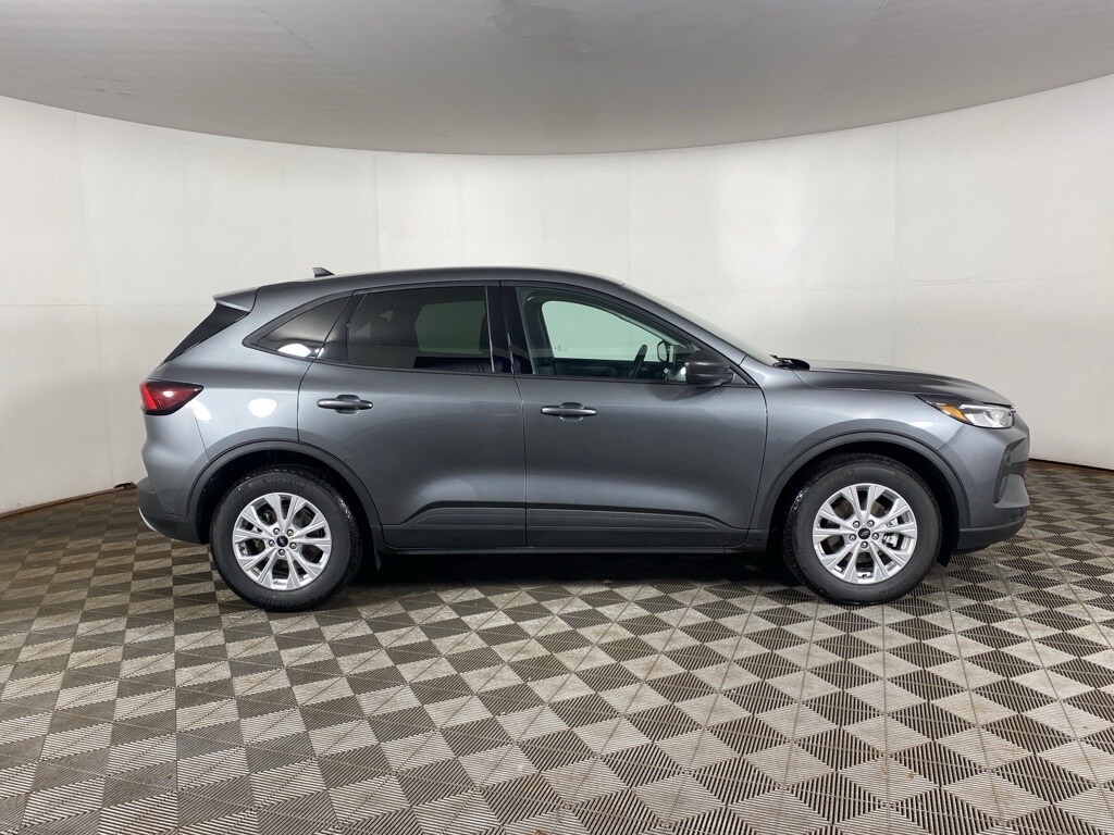 2025 Ford Escape Active photo 4