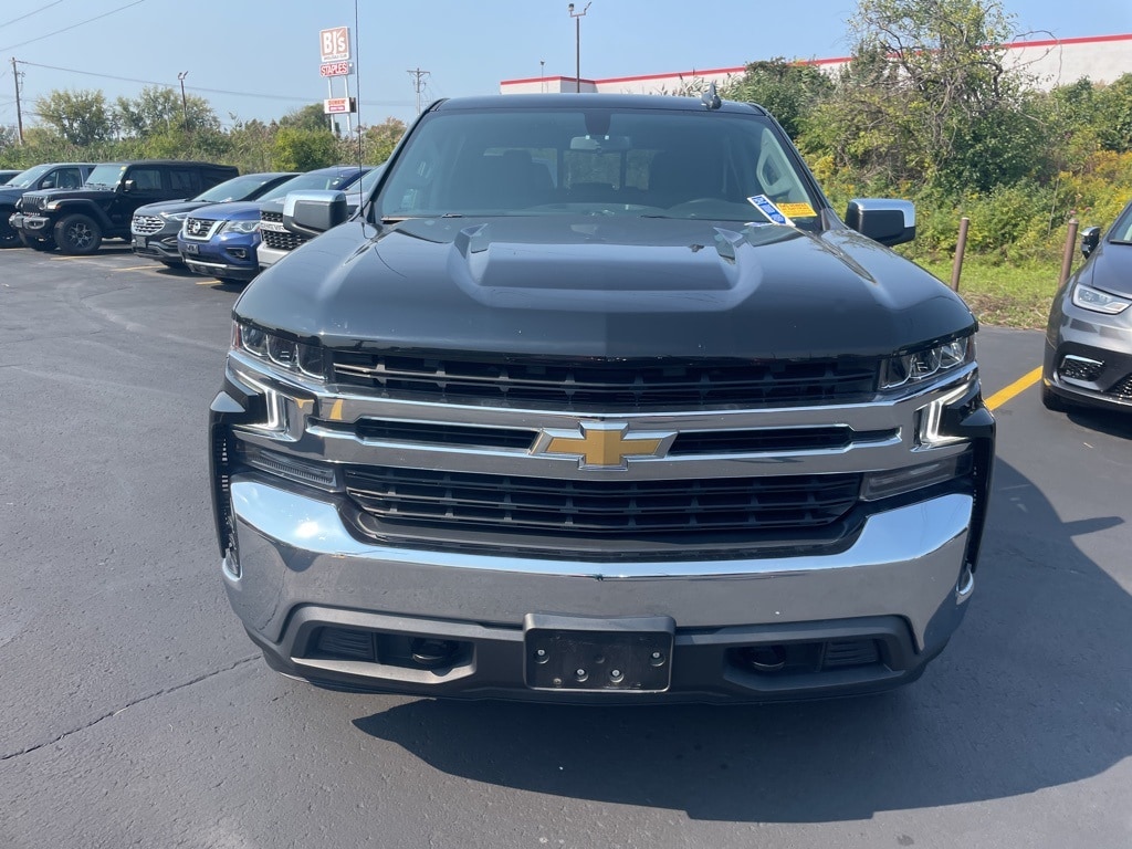 Used 2021 Chevrolet Silverado 1500 LT with VIN 3GCUYDED4MG312322 for sale in Bowmansville, NY