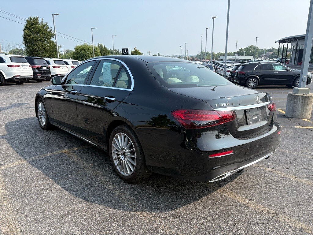 2023 Mercedes Benz E 350 4MATIC Sedan photo 4