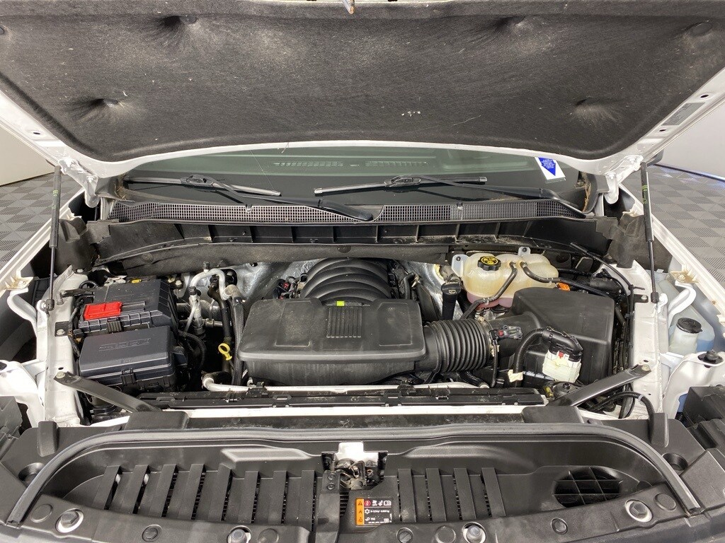 2023 Chevrolet Silverado 1500 RST photo 2
