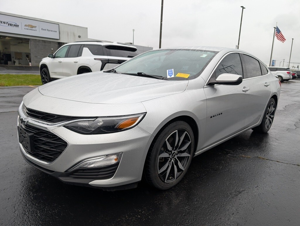 2021 Chevrolet Malibu RS photo 3