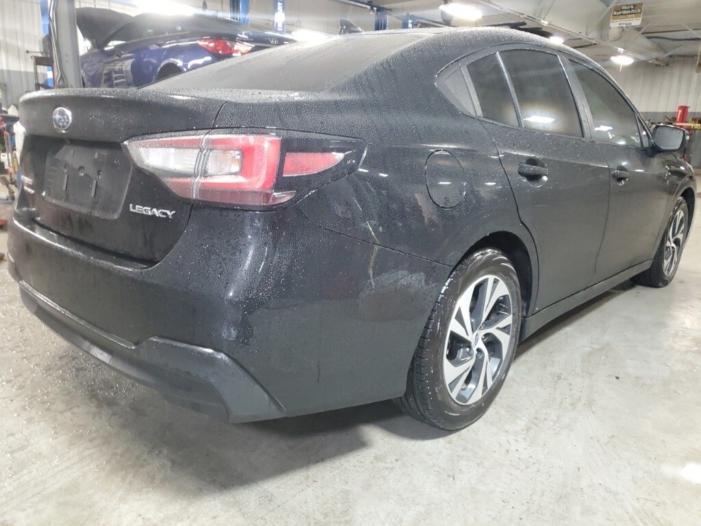 2025 Subaru Legacy Premium photo 3