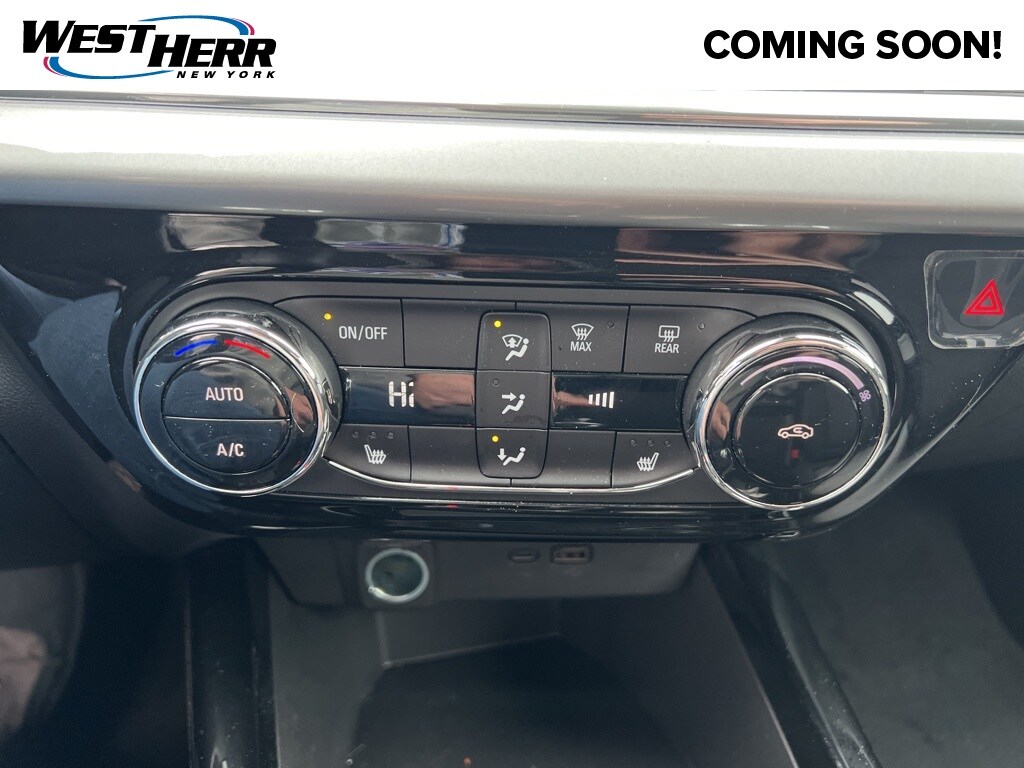 Used 2024 Chevrolet Trax LT SUV