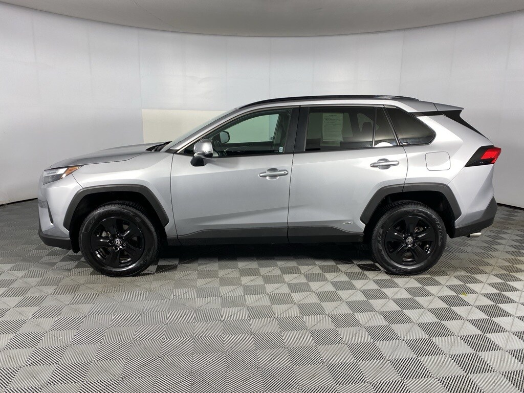 Used 2022 Toyota RAV4 Hybrid XLE SUV