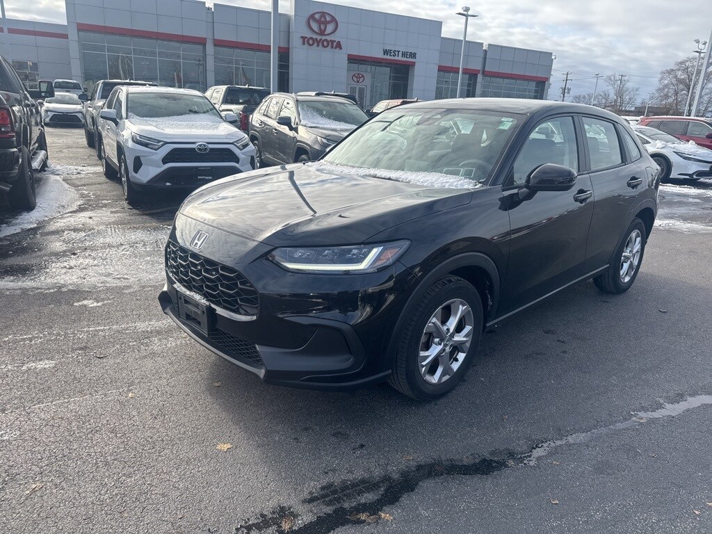 Used 2023 Honda HR-V LX AWD SUV