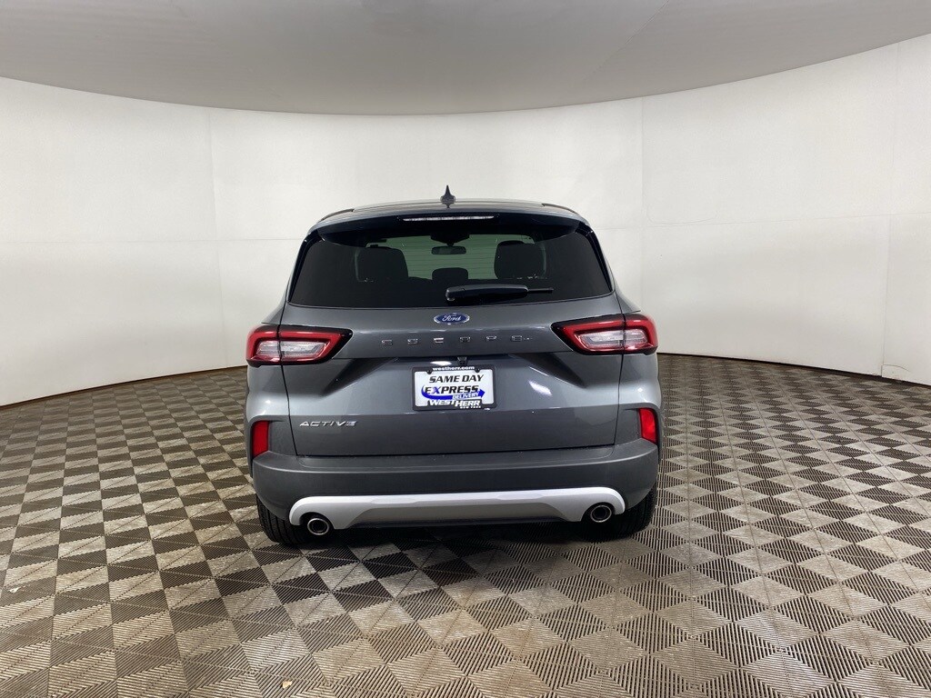 2025 Ford Escape Active photo 2