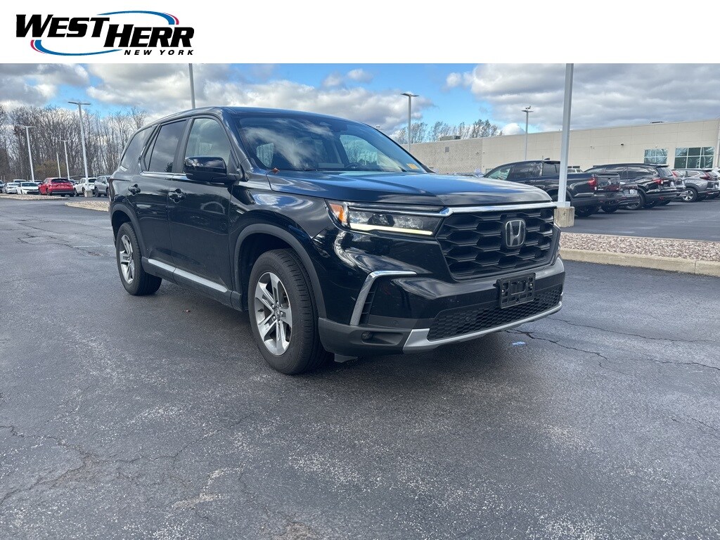 Used 2023 Honda Pilot EX-L 8 Passenger SUV