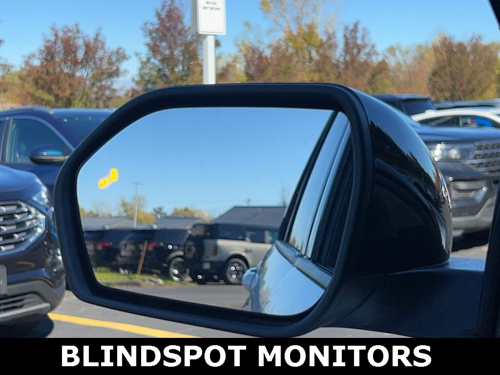 Used 2023 Ford Explorer XLT SUV