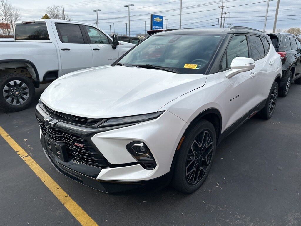 2023 Chevrolet Blazer RS photo 4