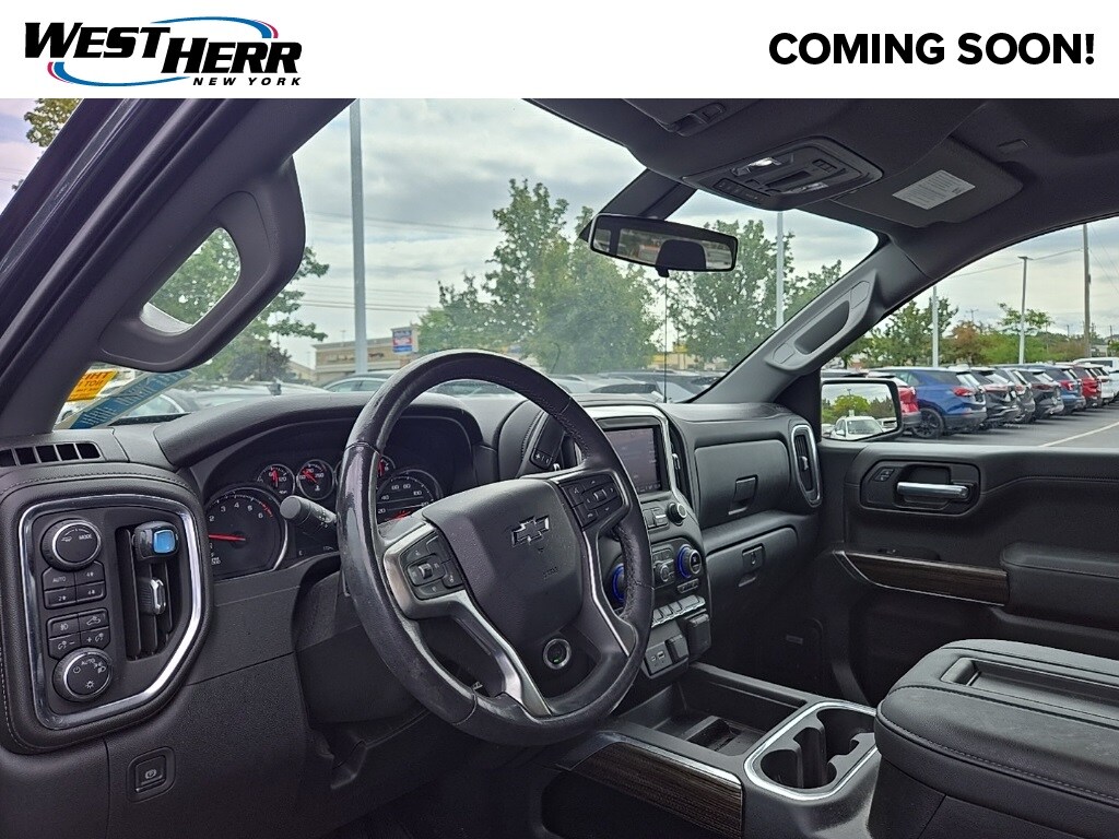2021 Chevrolet Silverado 1500 RST photo 2