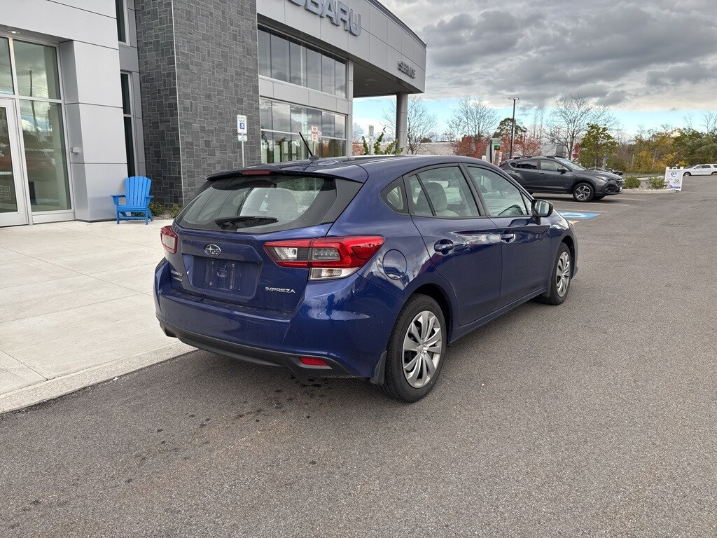 2023 Subaru Impreza Base photo 2