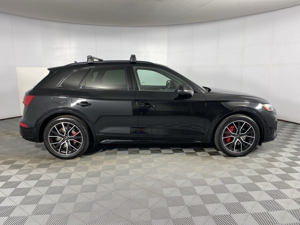 2023 Audi SQ5 Premium photo 2