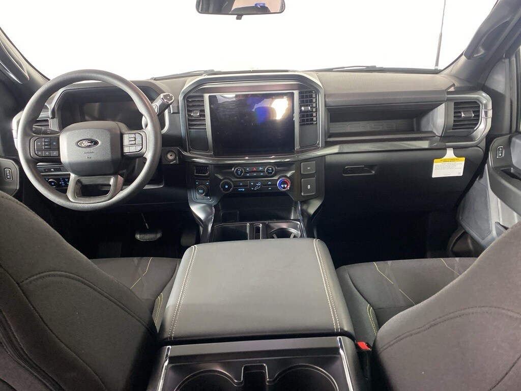 2025 Ford F-150 STX photo 2