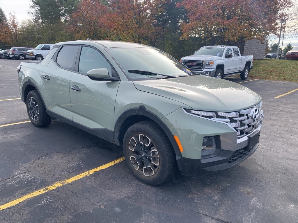 Used 2024 Hyundai Santa Cruz 2.5L SE Truck Crew Cab