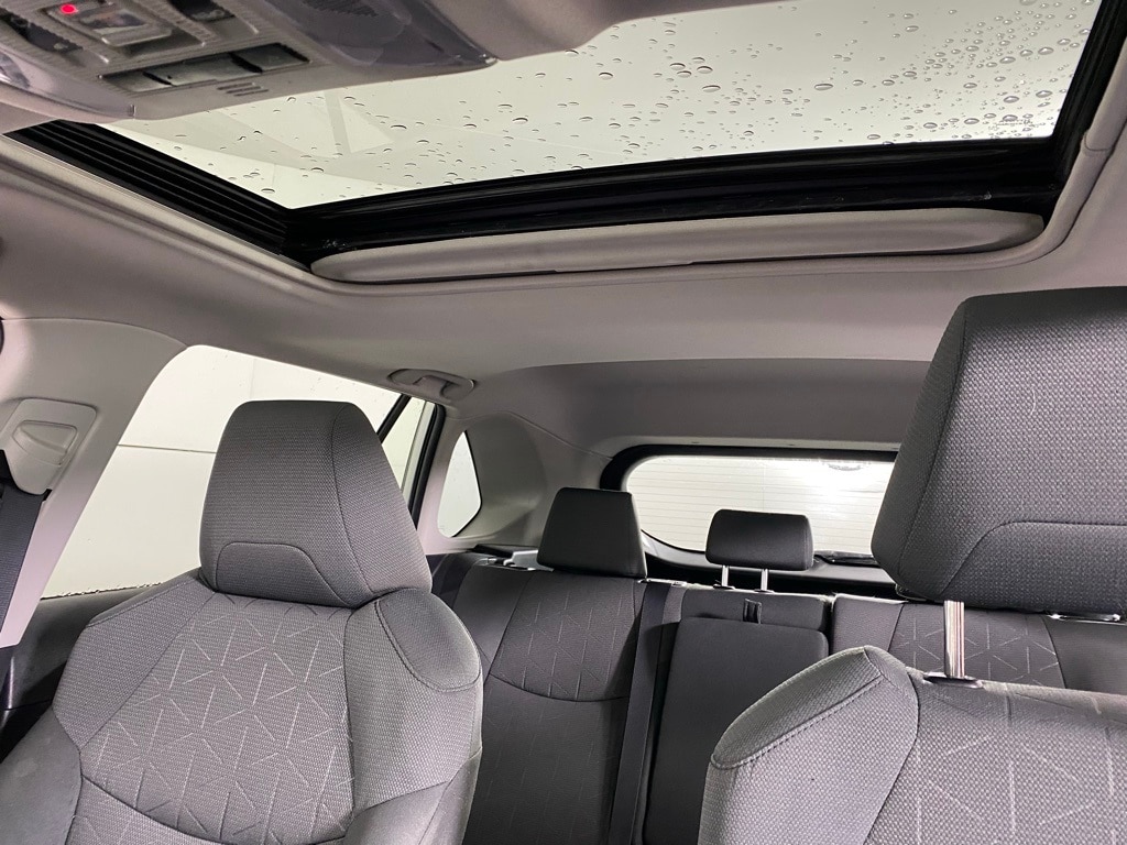 Used 2022 Toyota RAV4 XLE SUV