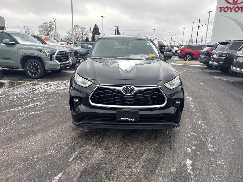 Used 2022 Toyota Highlander XLE SUV