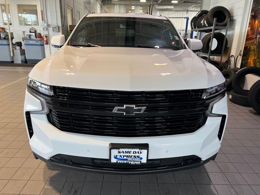 2023 Chevrolet Tahoe RST photo 2