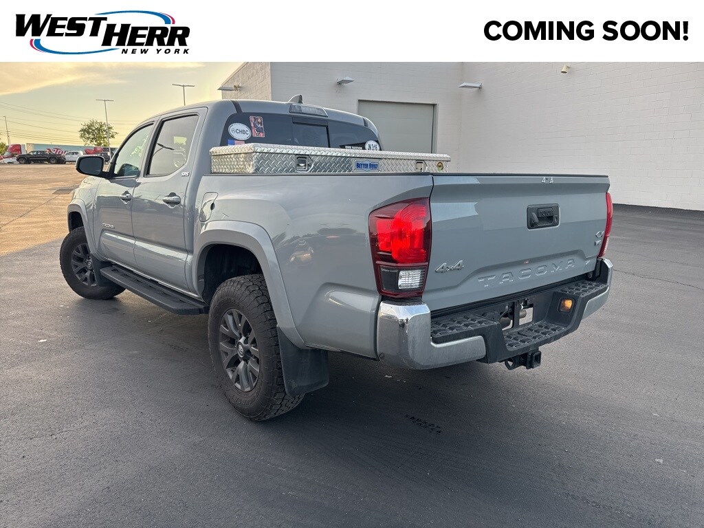 2020 Toyota Tacoma SR5 V6 photo 2