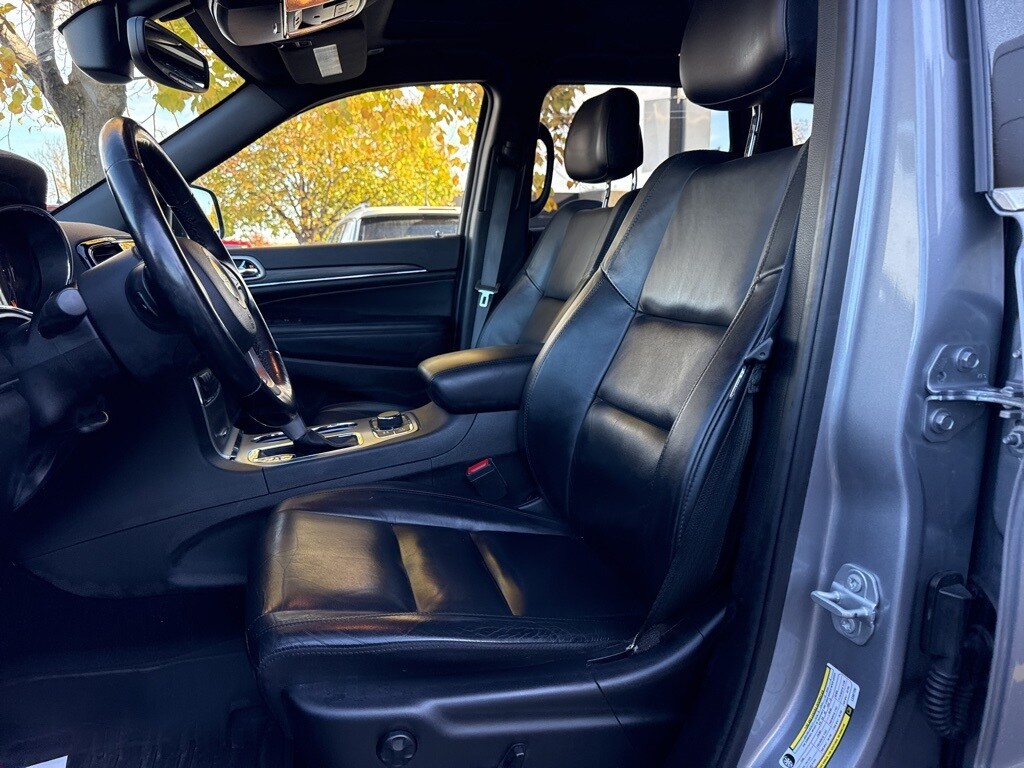 2020 Jeep Grand Cherokee Limited photo 3