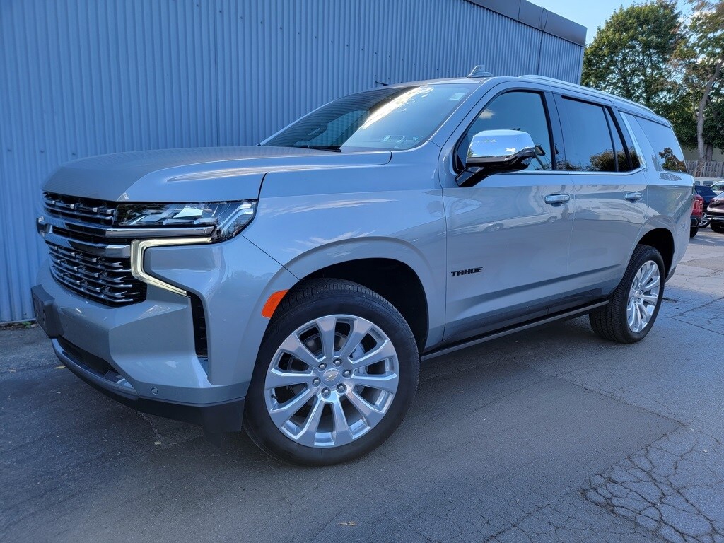 2024 Chevrolet Tahoe Premier photo 3