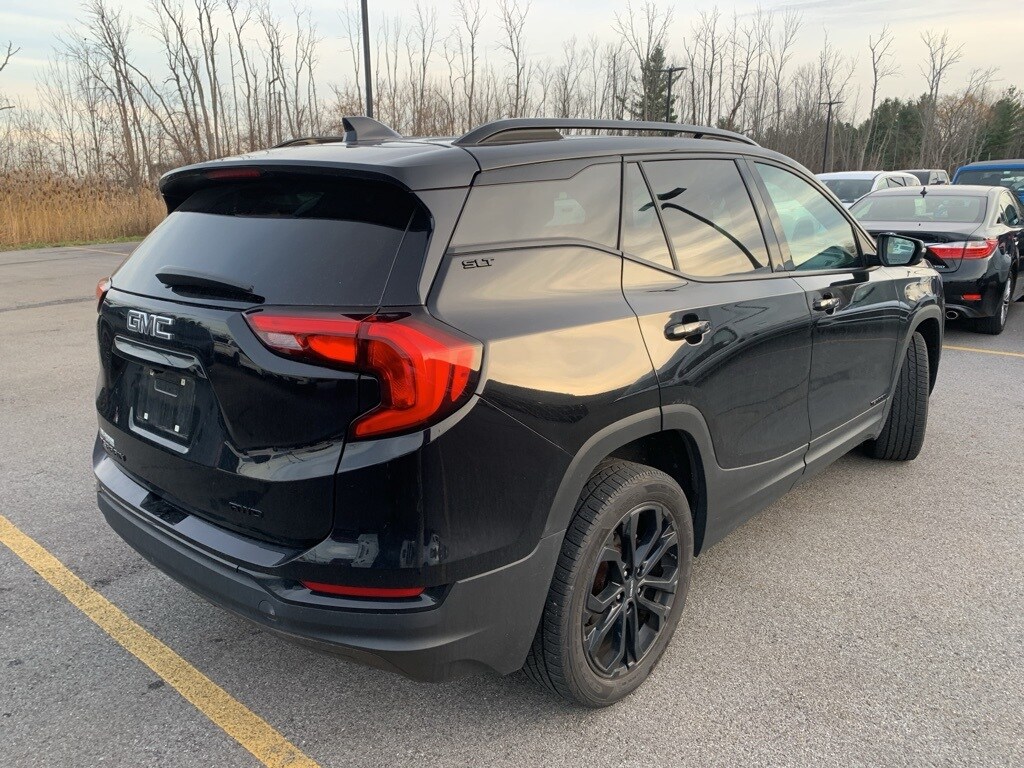 2021 Gmc Terrain SLT photo 2