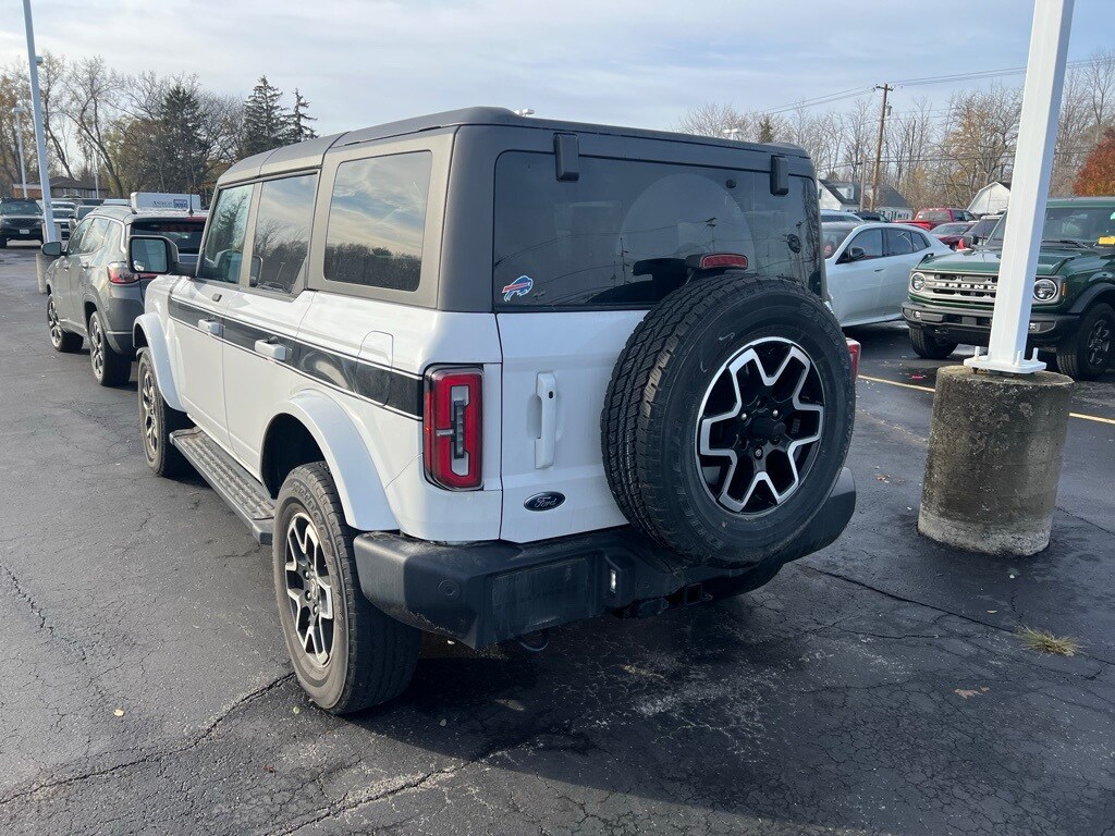 2022 Ford Bronco Outer Banks photo 3