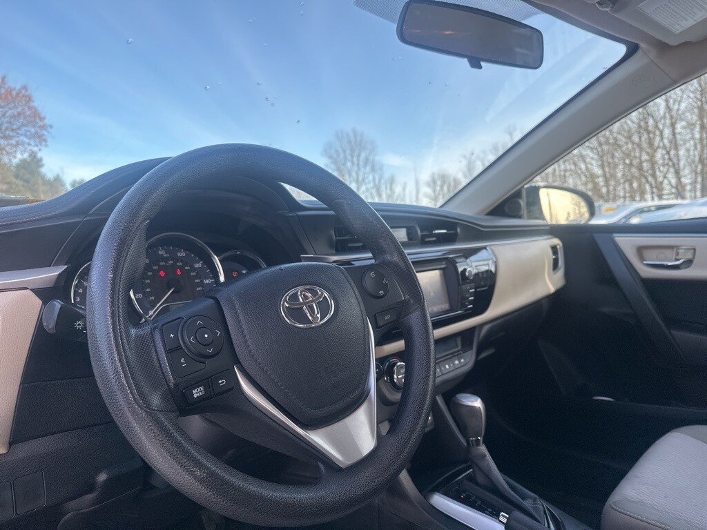 Used 2015 Toyota Corolla LE Sedan